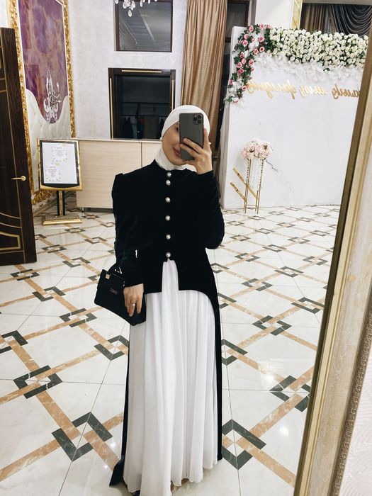 Вечернее платье на мероприятие