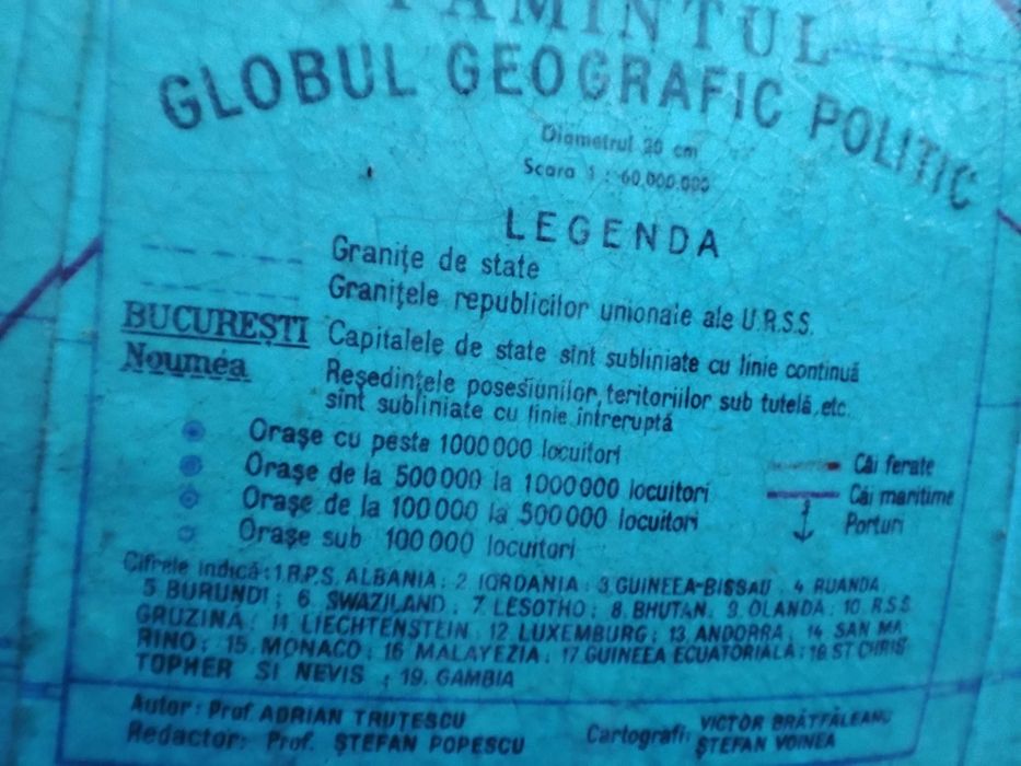 Glob geopolitic luminos anii 90
