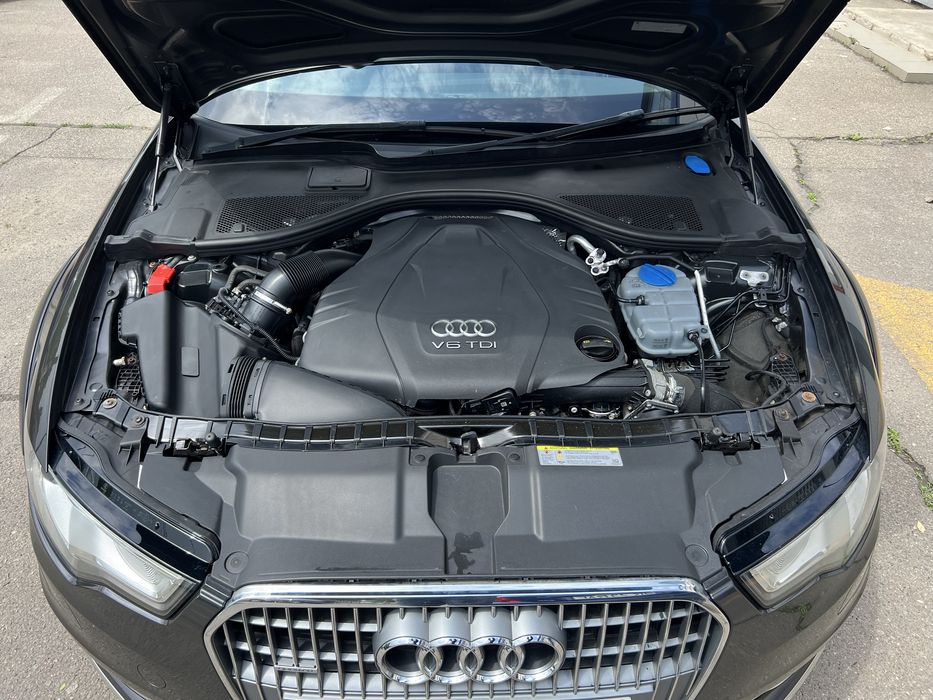 Dezmembrez Audi A6 C7 allroad 3.0 CDUD 245 cai automat KLM PXH