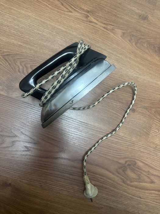 Советский утюг недорого