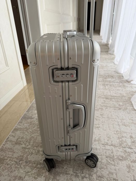 Чемодан Rimowa новый