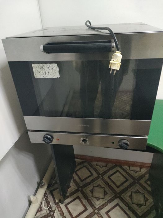Продам   духовку