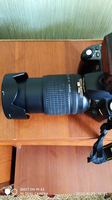 Фото апорат Hikon D80