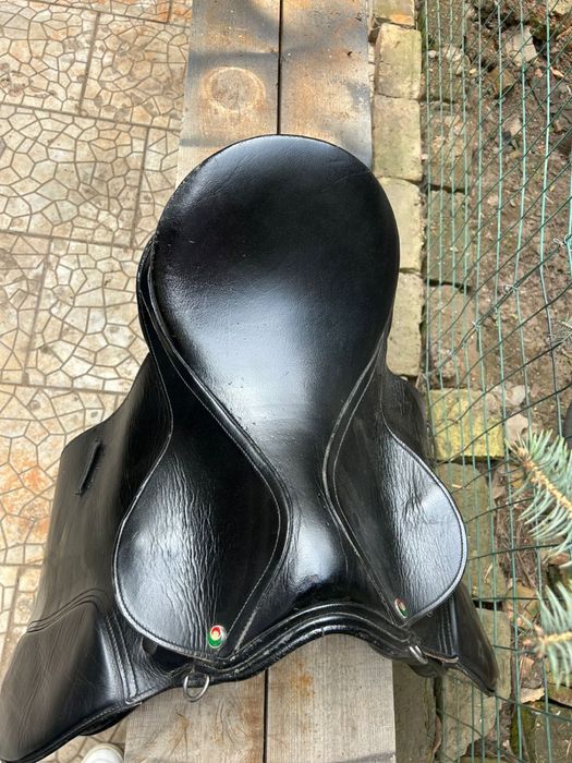 Седло для лошади