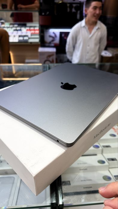 MacBook Air M2 13.6” 16/256GB Space Gray