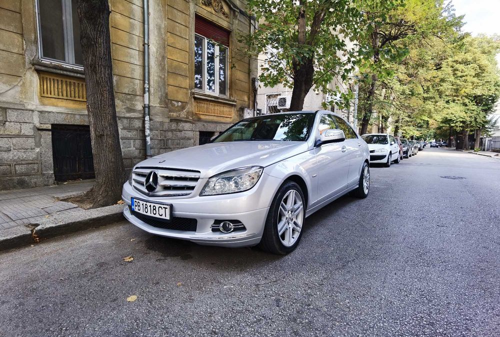 Mercedes C220 Avantgarde 170 к.с. ТОП СЪСТОЯНИЕ