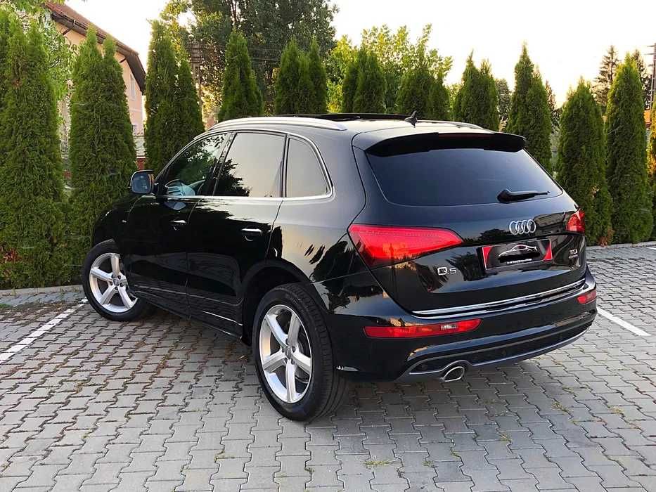 Audi Q5 S-Line 2.0TDI 190cp Quattro, Navi, Bang&Olusen, panoramic