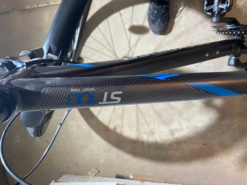 Bicicletă Rockrider ST100-27.5"