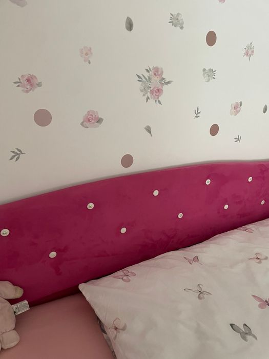 Pat tapitat pentru fete