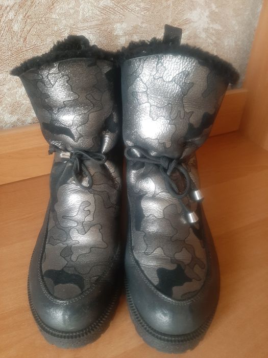 Натуралка Угги 38 размер