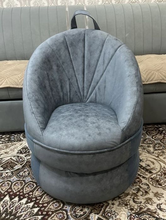 Продам новый пуфик цена 35000