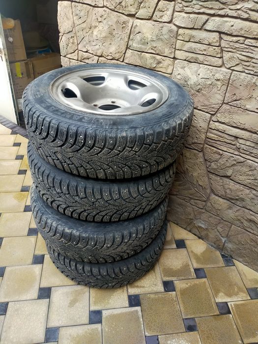 Шины  195/65 R16 с дисками