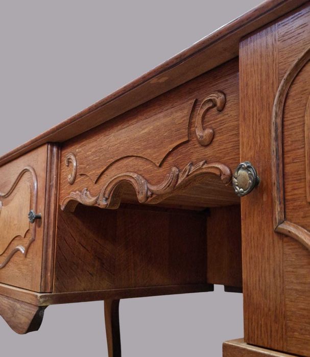 Тоалетка масив с тройно огледало