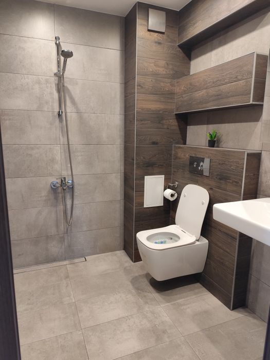 3 стаен под Наем Надежда 2