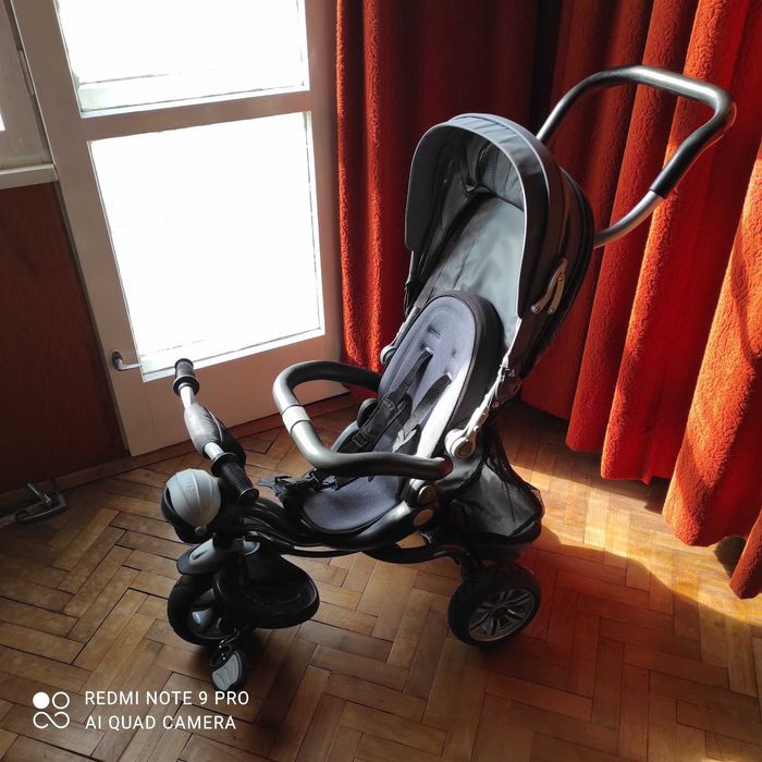 Детска триколка със сенник