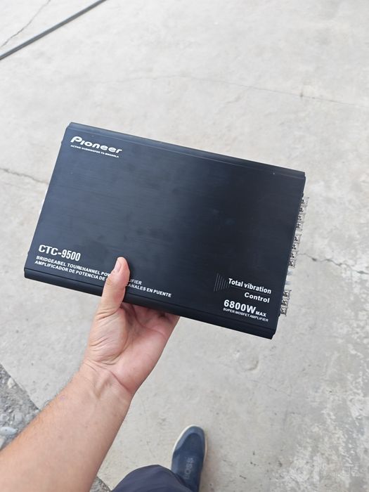 Usilitl 6.800 w 4 kanali  yangi ishlatilmagan