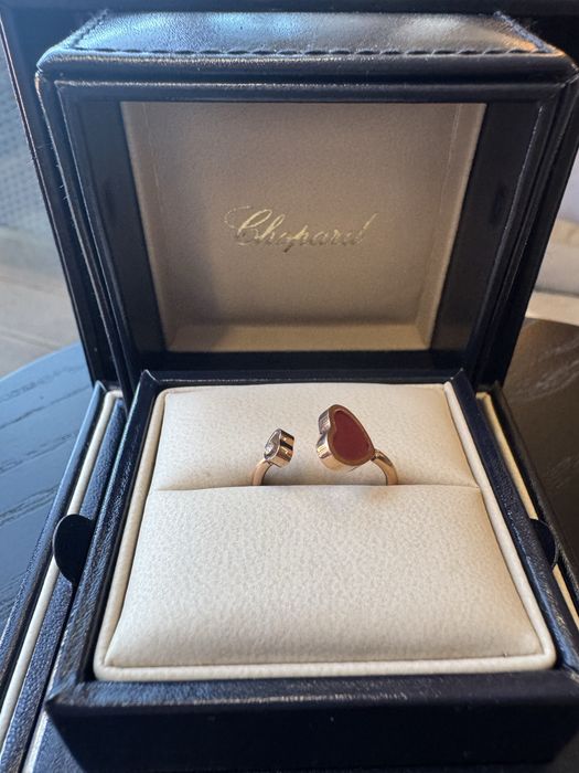 Позлатени гривни Chopard