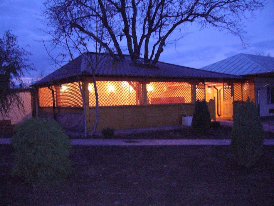 Grătar din căramidă și terase/foișoare