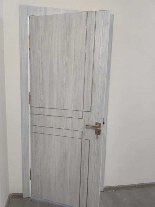 Продам межкомнатные двери