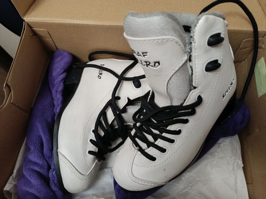 Детские профессиональные коньки Graf