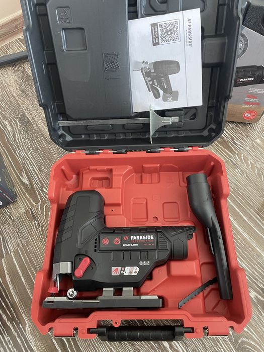 Зеге прободен трион parkside 12v