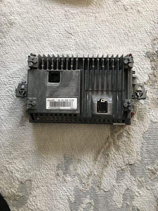 Дисплей плюс Команд за w218 и w212 Mercedes