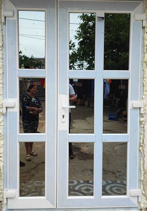 Tâmplărie PVC, cu sticla termopan/tripan