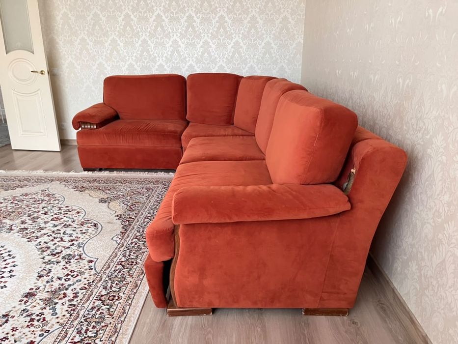 Продам угловой диван