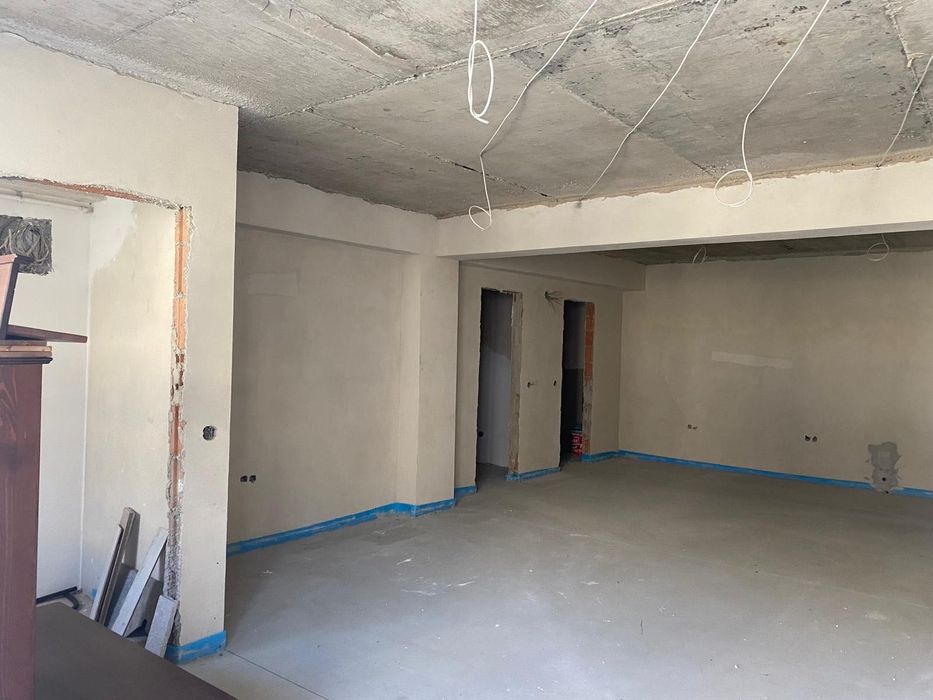 În Sibiu, de VÂNZARE, 50 mp, spațiu comercial, înscris în CF