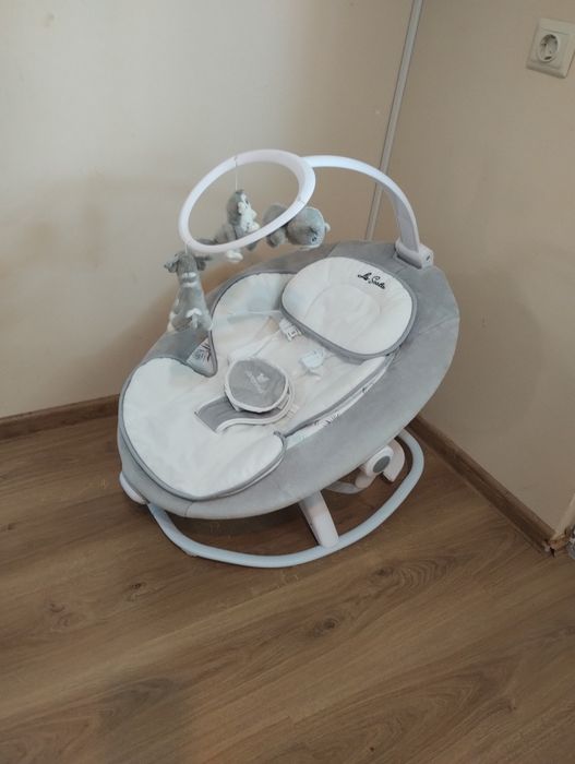 Електрическа бебешка люлка Cangaroo La Scala