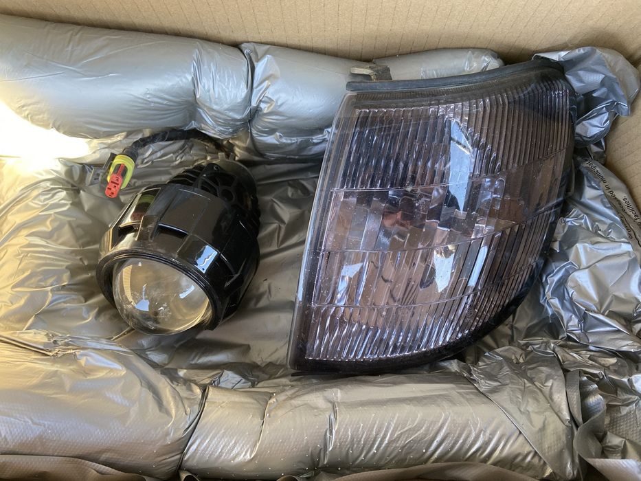 Продам фару на Субару Форестер