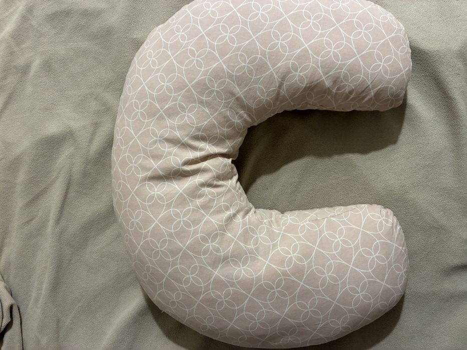 Възглавница за кърмене