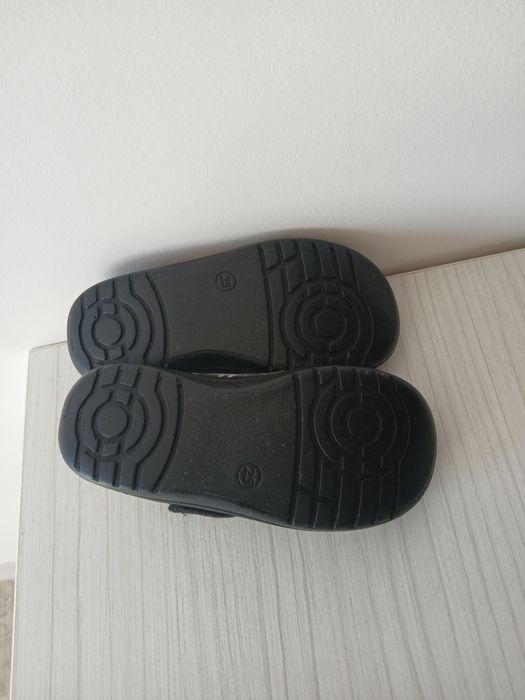 Пантофи 25 номер