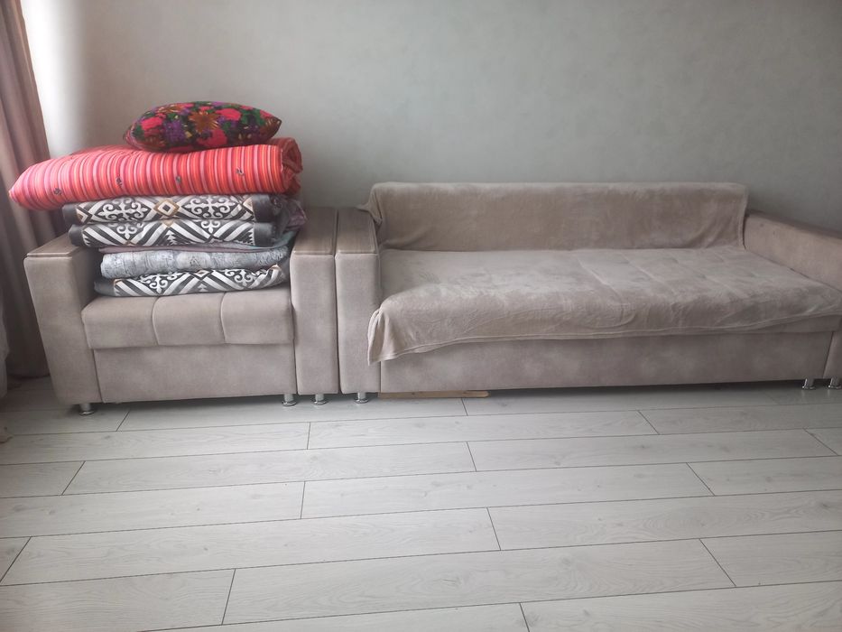 Продам диван и кресло