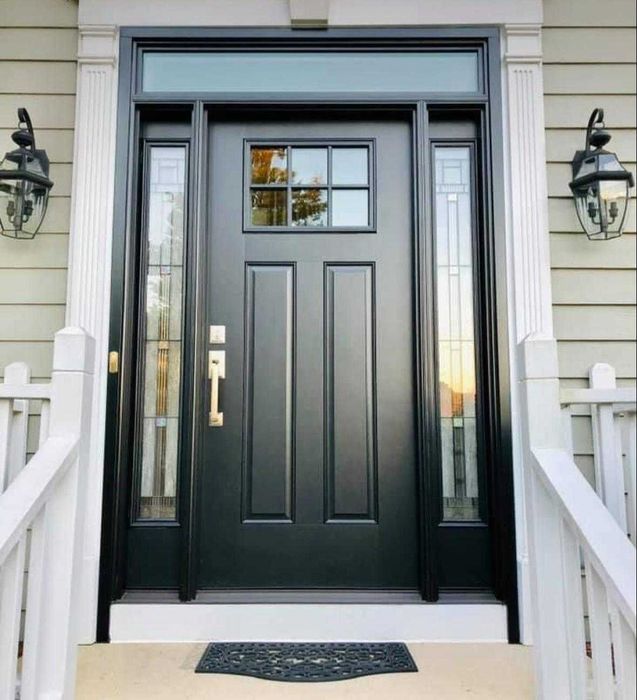 Uși, Ferestre  lemn stratificat,  PVC și plase de insecte – la comandă