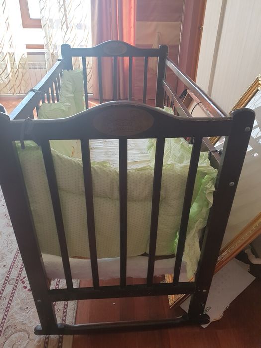 Кроватка детская
