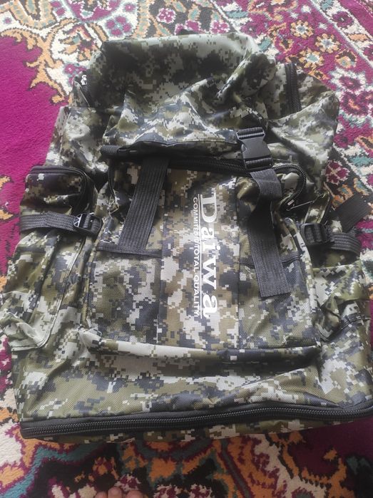 Принадлежности для похода/кемпинга. Спальные мешки, рюкзаки