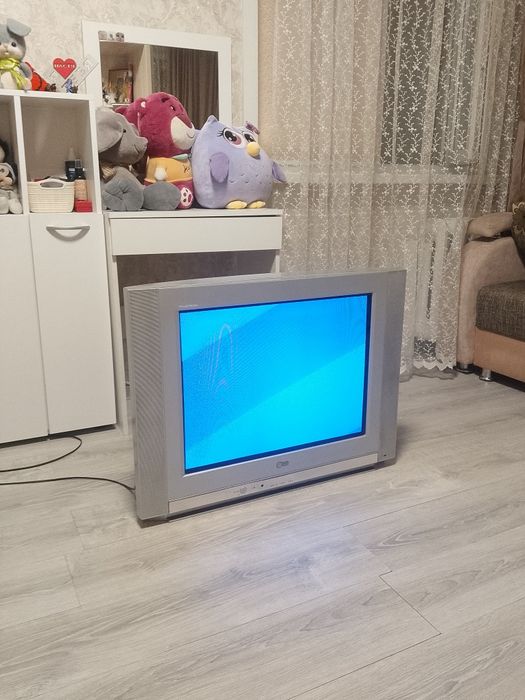 Продам старый телевизор