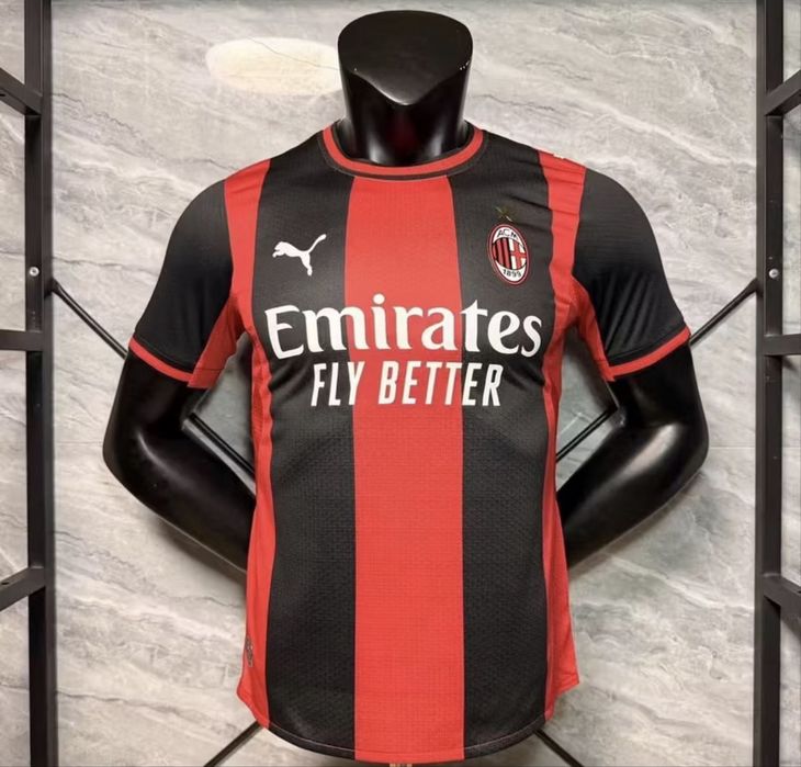 Trixou fotbal barbati , AC Milan 26/27
