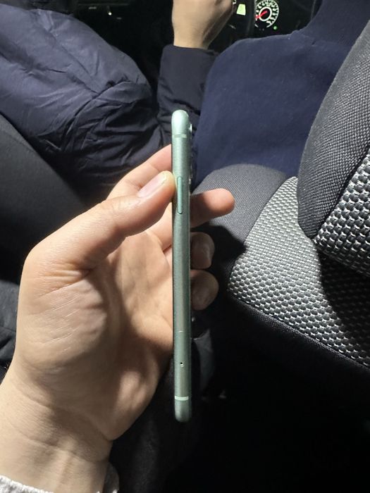 Iphone 11 tifiny rangi 128