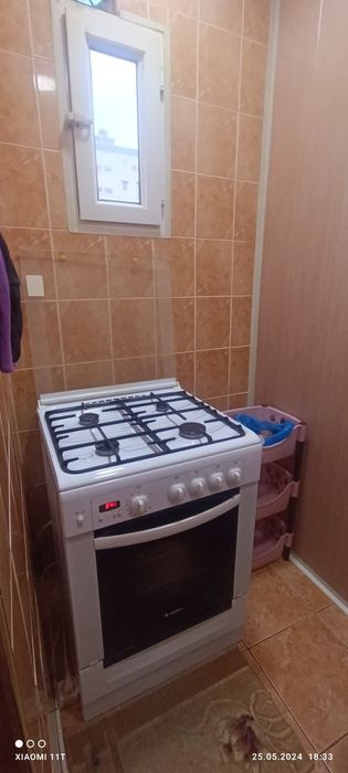 Продаётся 4 ком. квартира, 77 серия, 4 этаж 4 эт.дома. Паркент. базар.