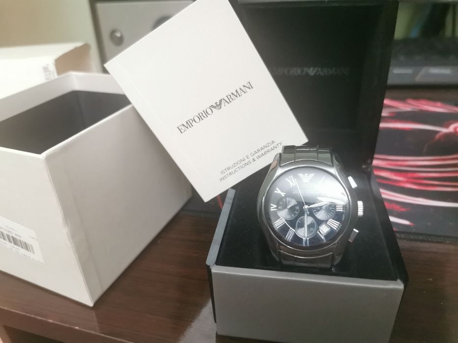 Срочно продам часы Emporio armani ceramica ART 1400 новый оргинал