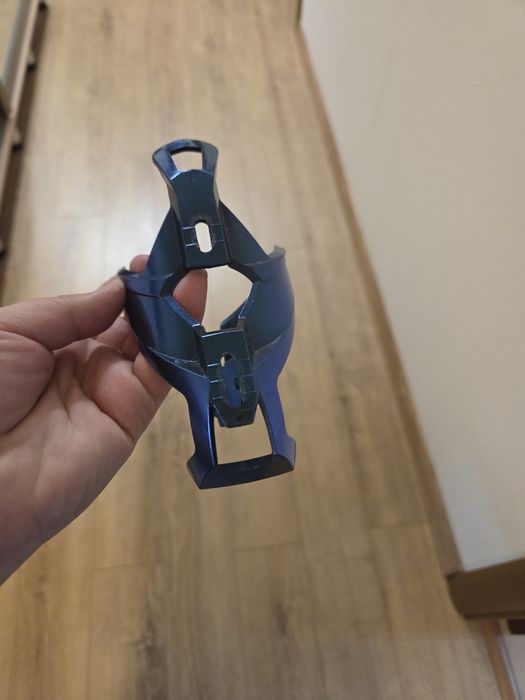 Бутылкодержатель вело