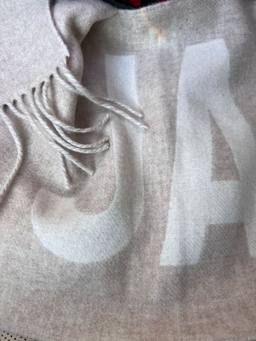 Шал Jacquemus  налични