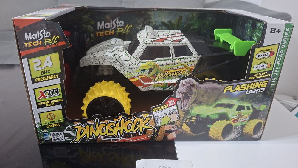 Нов дино джип Off road светещ с дистонционно