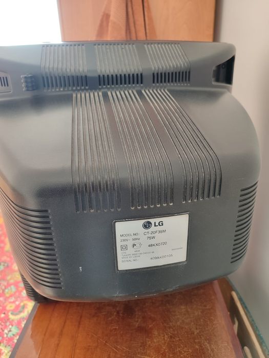 Продам телевизор LG