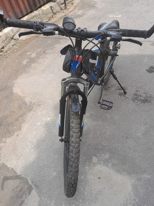 Продаётся велосипед.