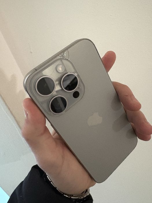 Iphone 15 pro 128 Gb