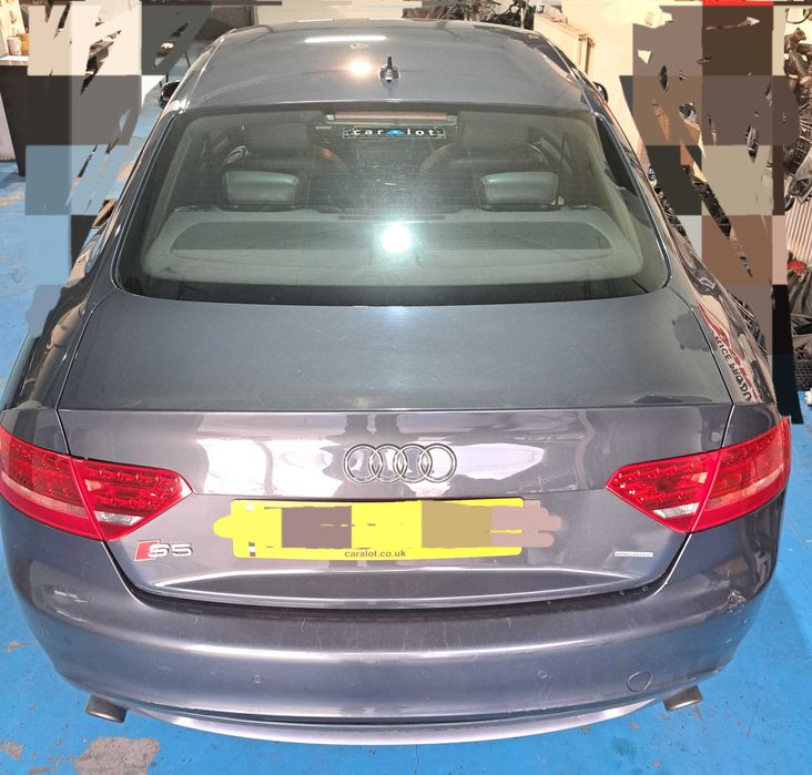 Dezmembrari  AUDI A5 coupe 3.0 tdi quatro S-LINE