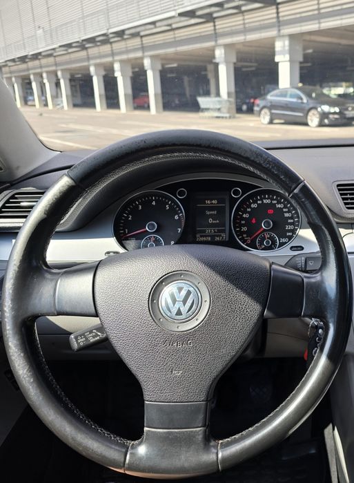 VOLKSWAGEN Passat 2009 — imagine 3